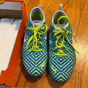 Nike Teal & Neon Yellow Patterned Sneakers
